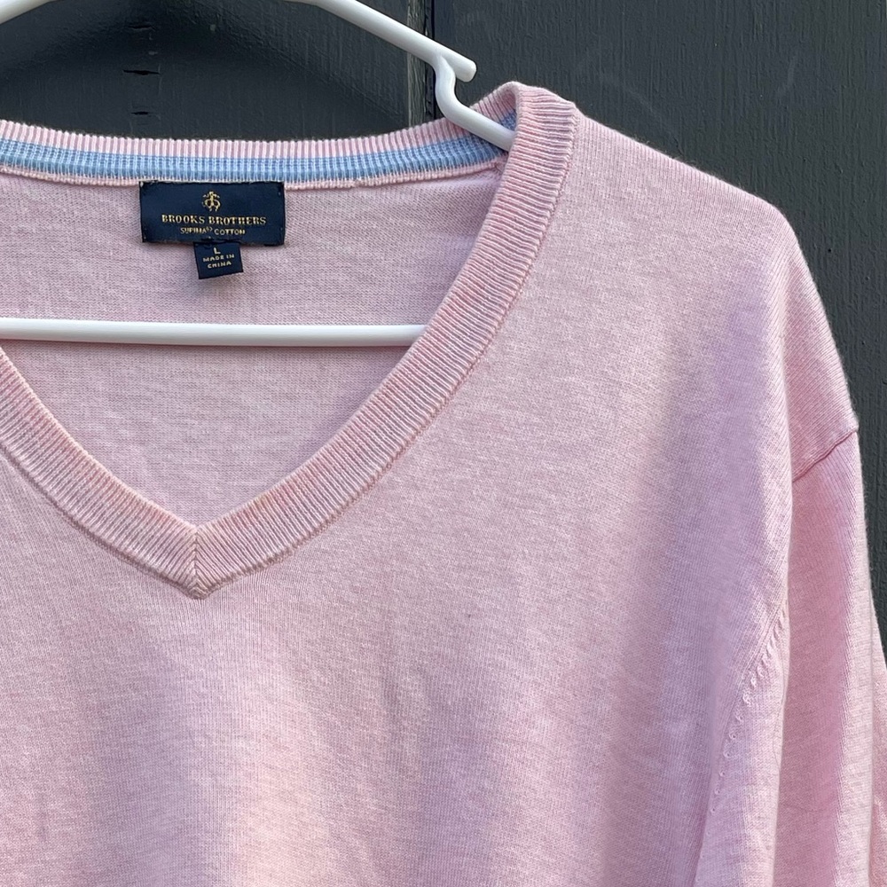 Brooks Brothers V-Neck Sweater - Light Pink Men’s Large Supima Cotton